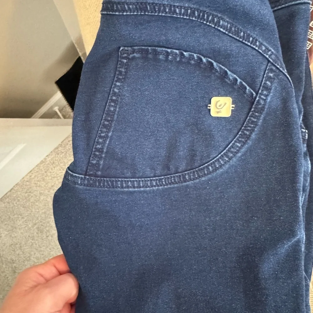 NWOT Freddy Jean leggings - dark blue with blue stitching - Picture 5 of 5